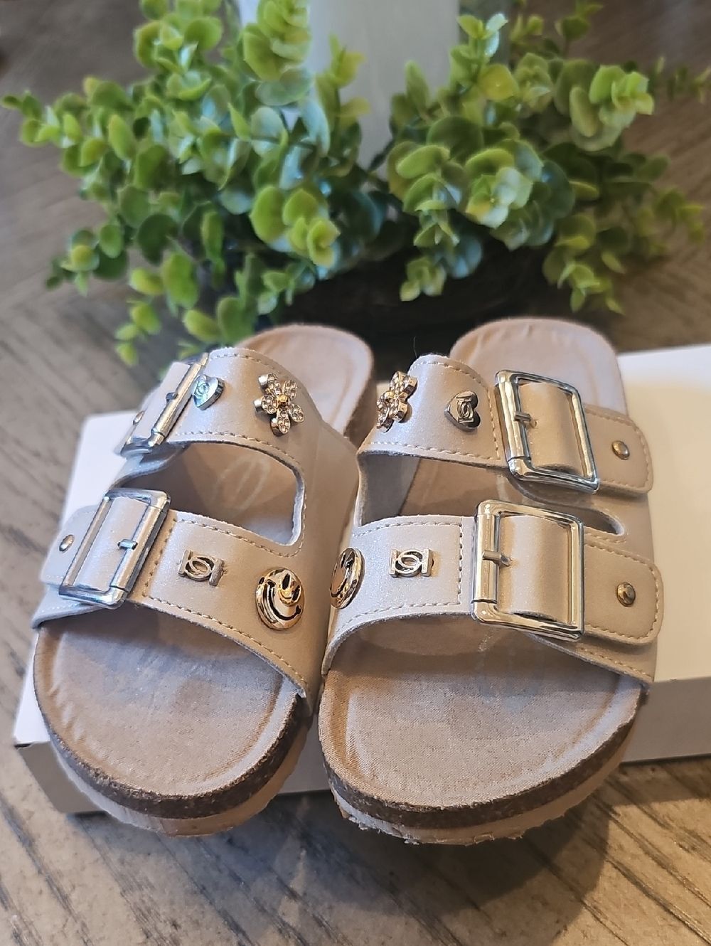 Kids Double-Buckle Velcro Slide Sandals in Light Beige Size 12